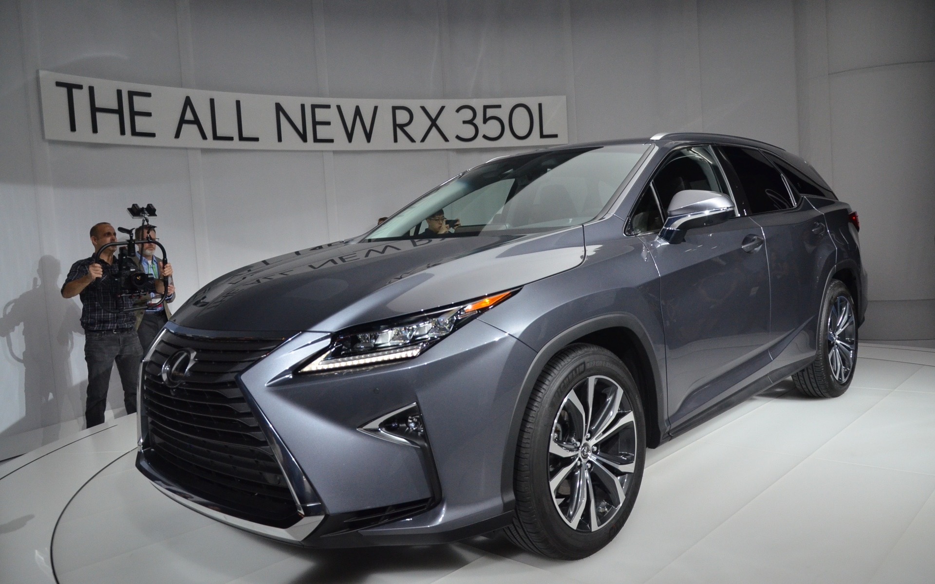 Lexus Rx 350l The Rx Gains A Third Row Of Seats The Car