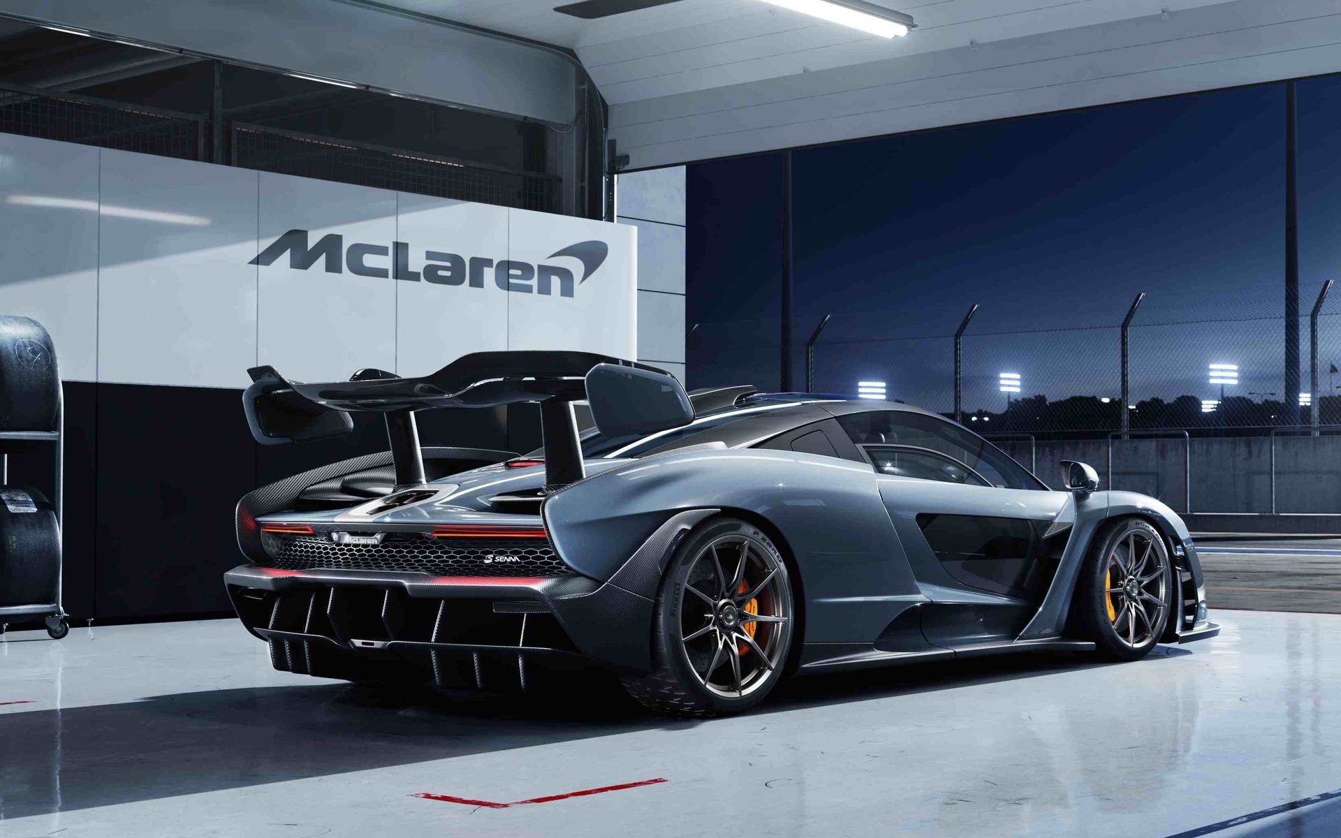 McLaren Senna black back