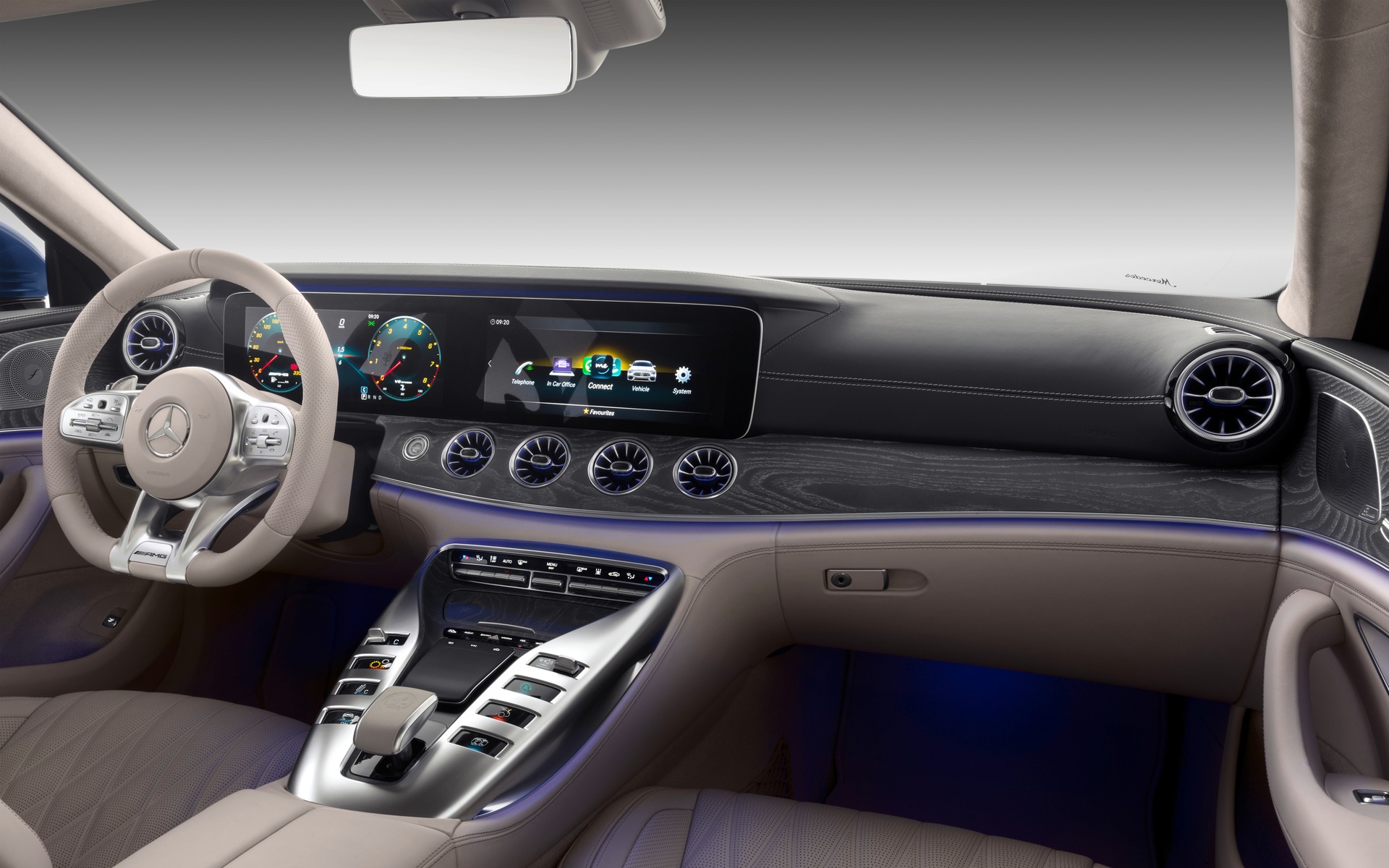 327949_2019_Mercedes Benz_AMG_GT