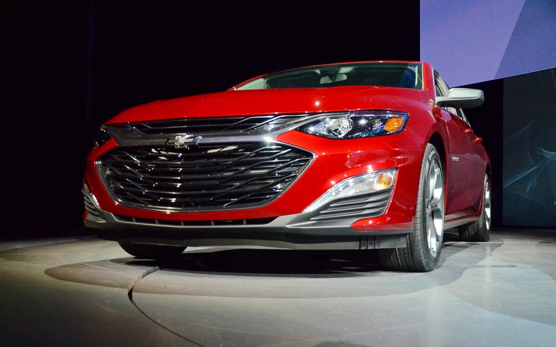 2019 Chevrolet Malibu: Styling Enhancements and New ...