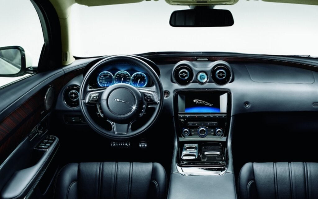 2013 Jaguar XJ