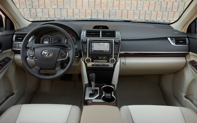 Mua bán xe Toyota Camry 25Q AT 2014 Màu Đen  XC00023652