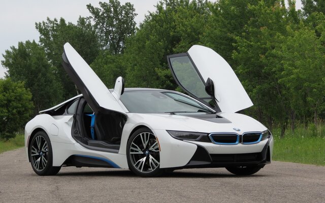 BMW i8 2016