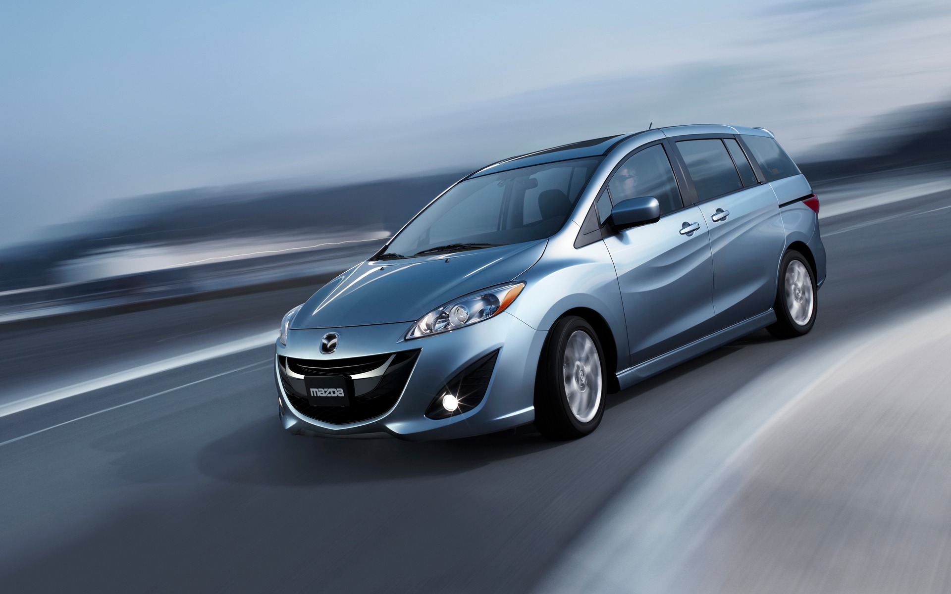 2017 Mazda Mazda5 - News, reviews 