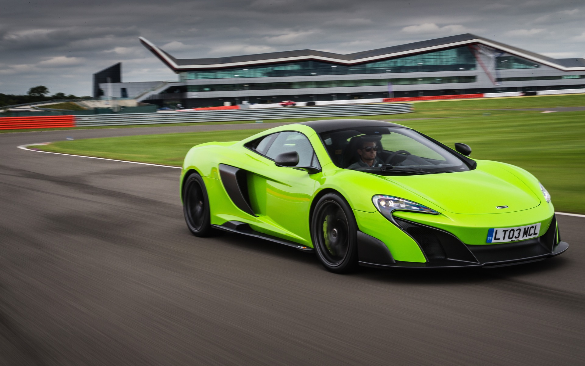 17 Mclaren 650s Spider Specifications The Car Guide