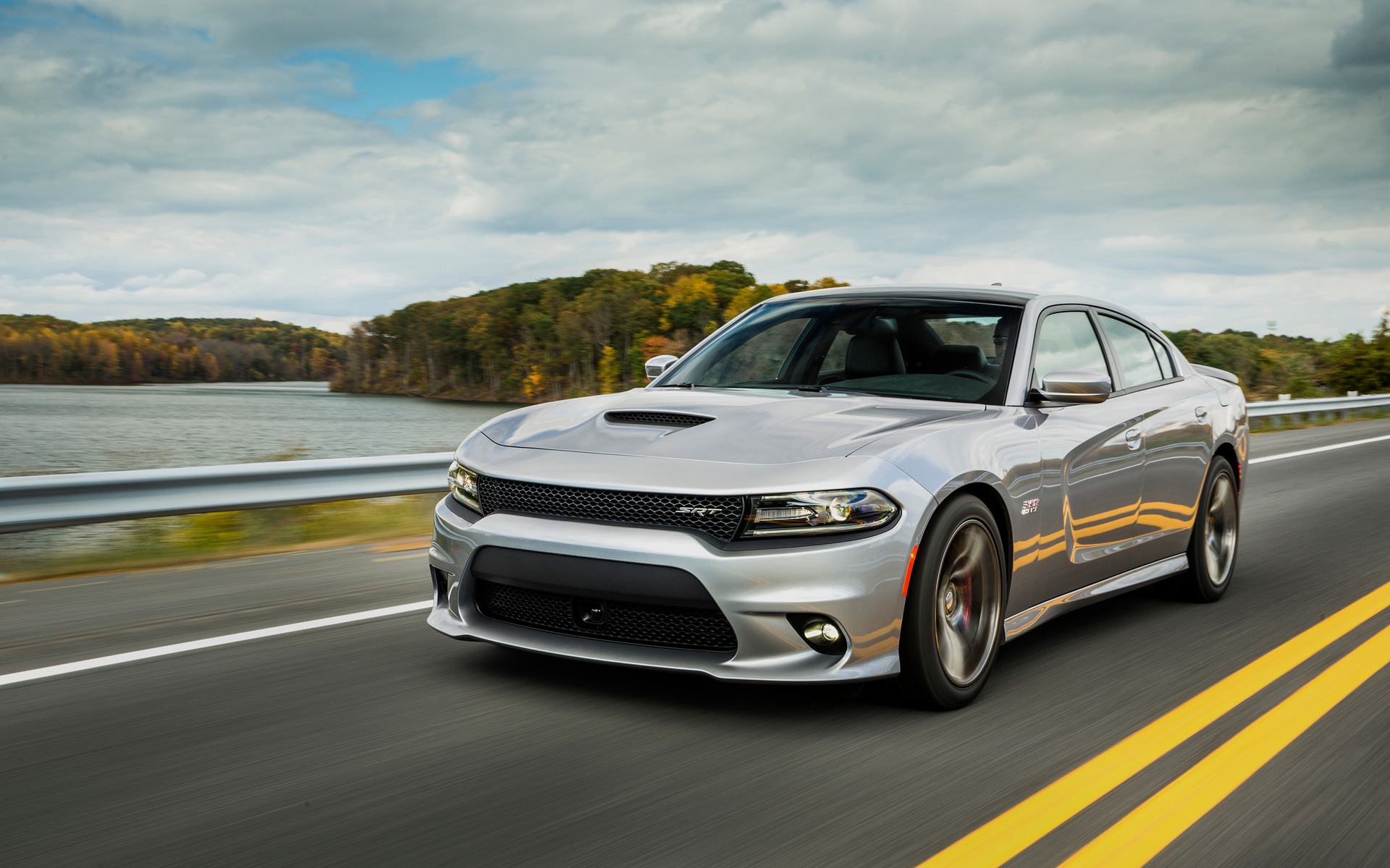 2018 Dodge Charger SRT Hellcat Specifications - The Car Guide
