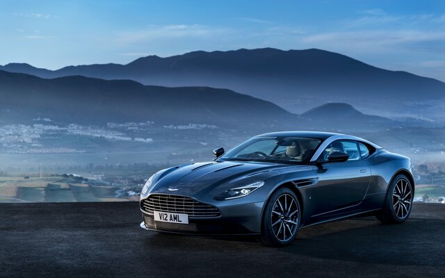 Aston Martin DB11 2018