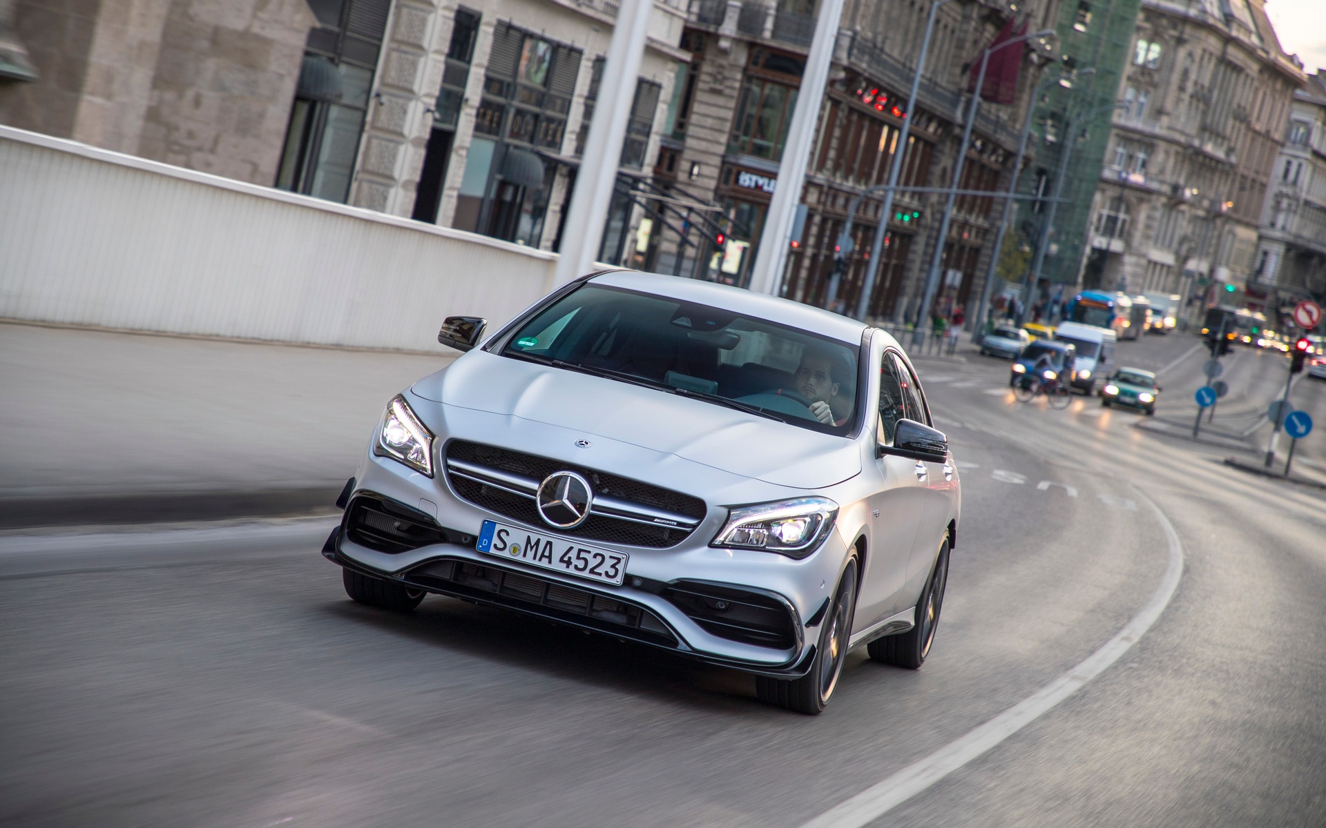 Mercedes CLA : tous les modèles, prix et fiches techniques