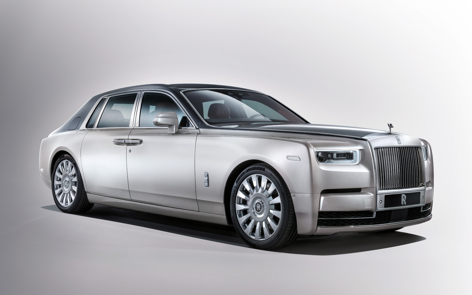 2018 Rolls-Royce Phantom Extended Wheelbase Price & Specifications 