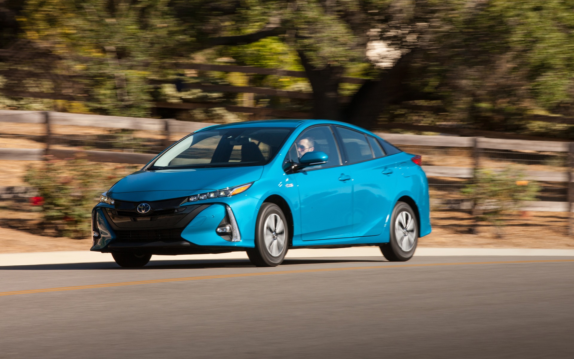19 Toyota Prius Prime Specifications The Car Guide