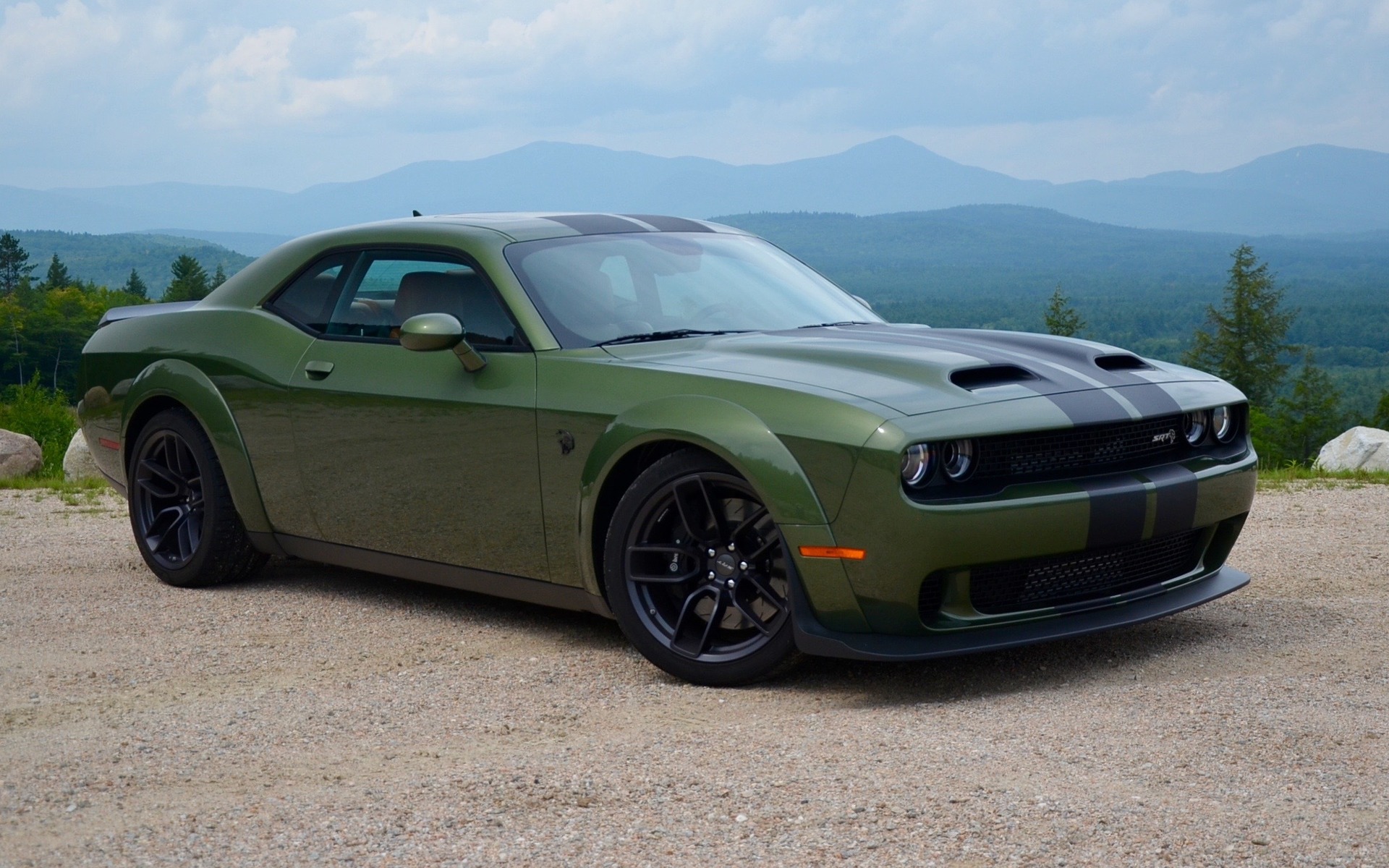 2019 Dodge Challenger photos 1 11 The Car Guide