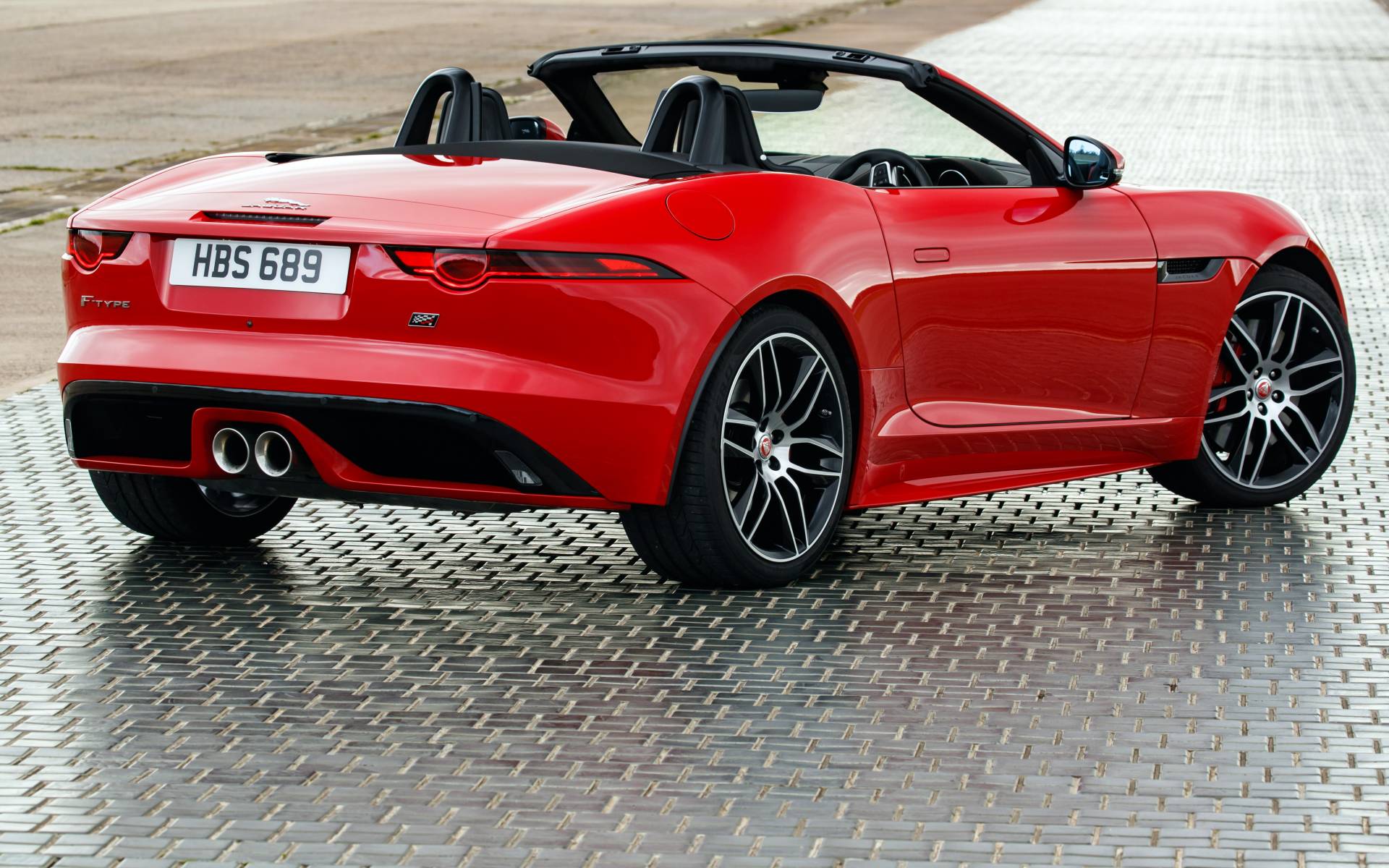 Jaguar f type 2020