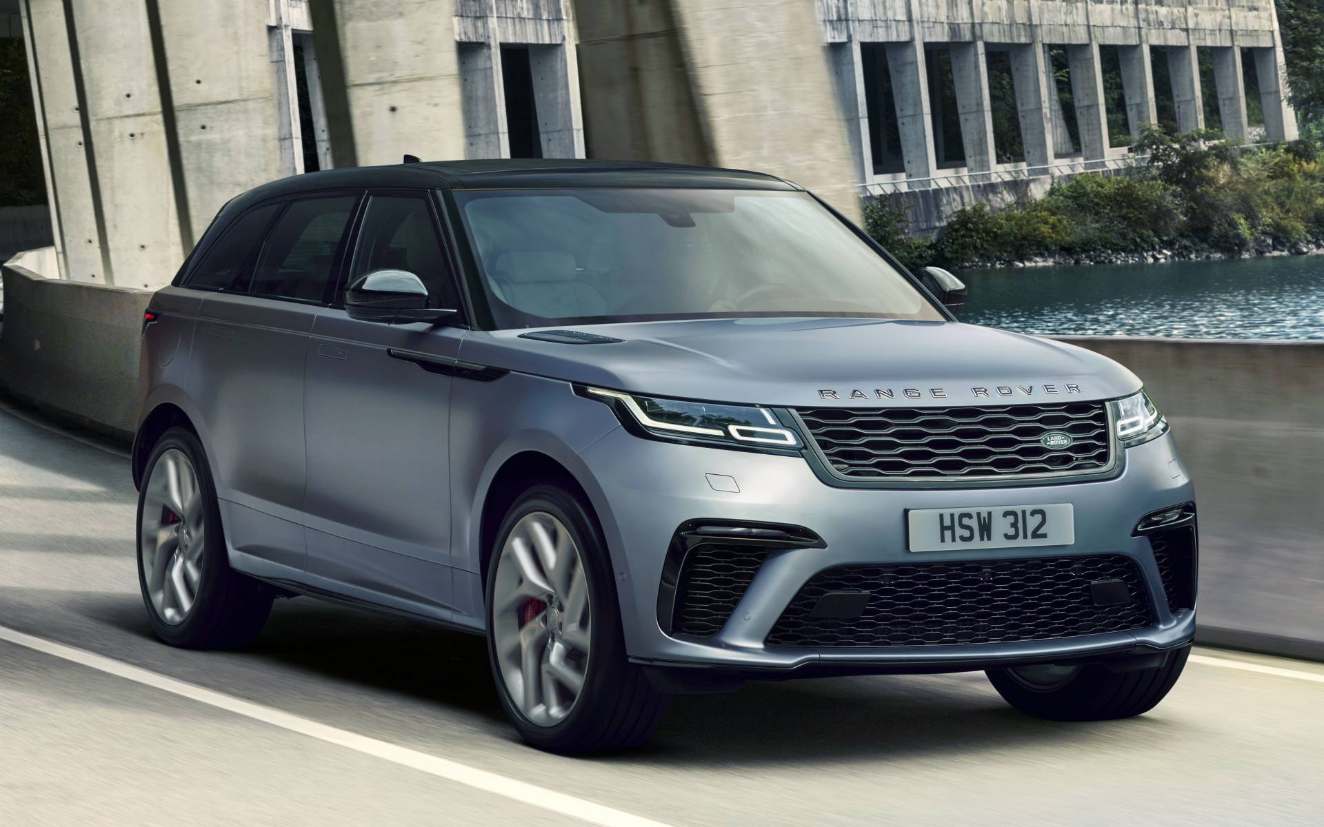 Range Rover Autobiography 2020 Specs  . An Exceptionally Luxurious Suv, Featuring Atlas Front Bumper Vent Finishers, Side Vent And Side Accent.