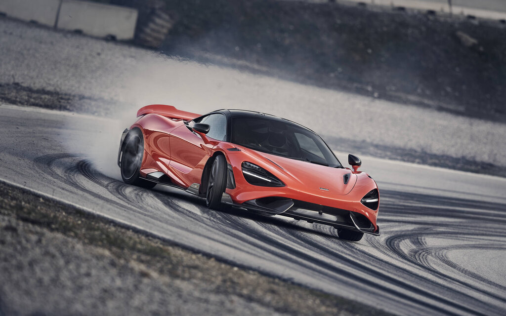 McLaren 765 LT 2021