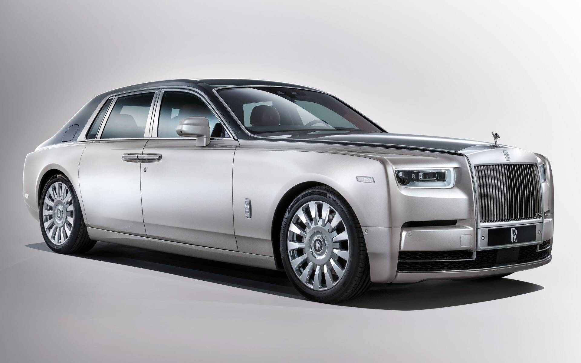 RollsRoyce Ghost Extended 2021 đặt chân về Đông Nam Á giá từ 275 tỷ đồng