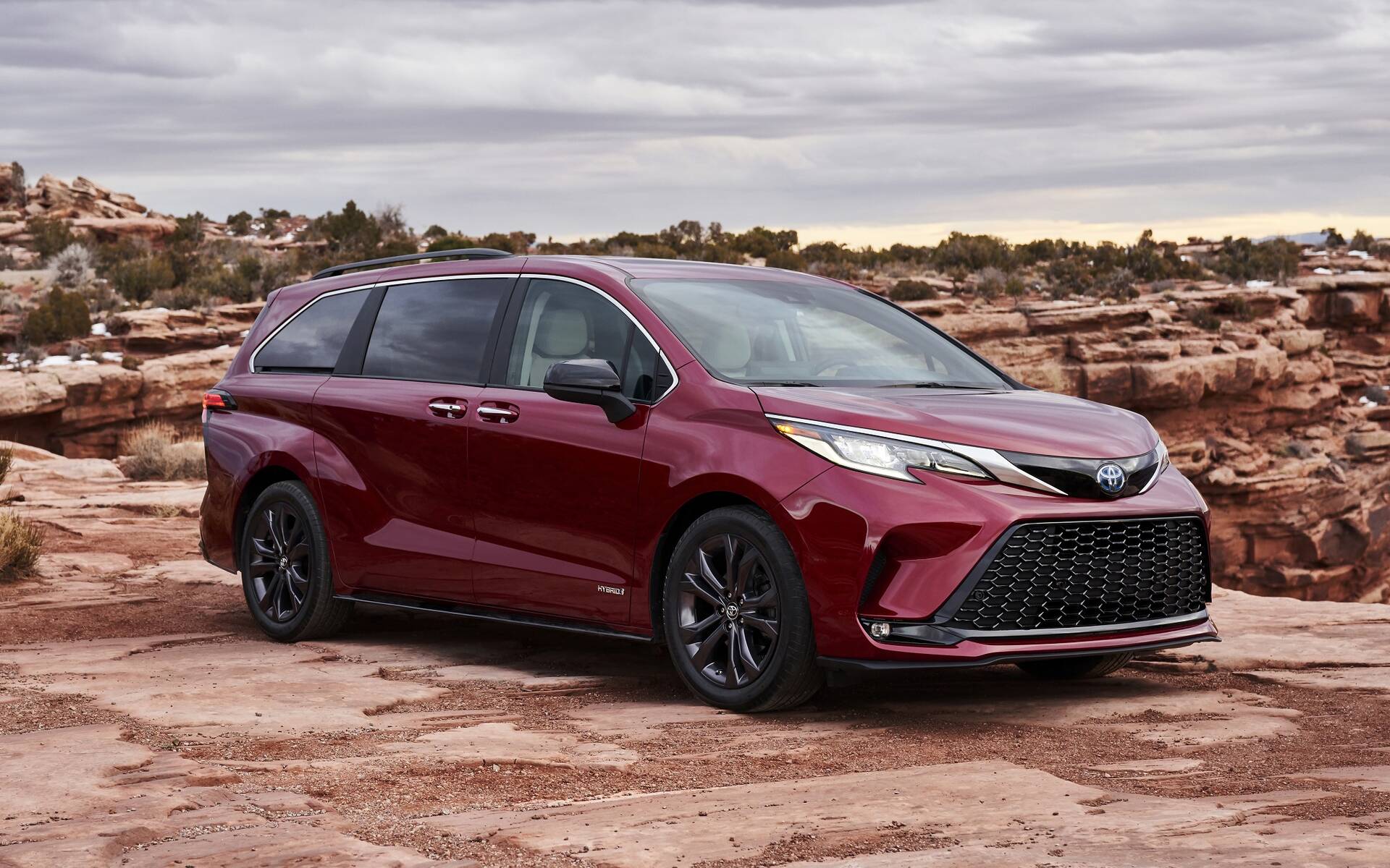 2022 Toyota Sienna - News reviews picture galleries and videos - The Car  Guide