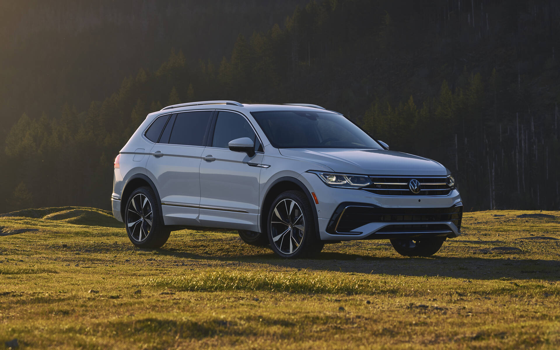 2022 Volkswagen Tiguan Highline RLine 4MOTION Price & Specifications The Car Guide