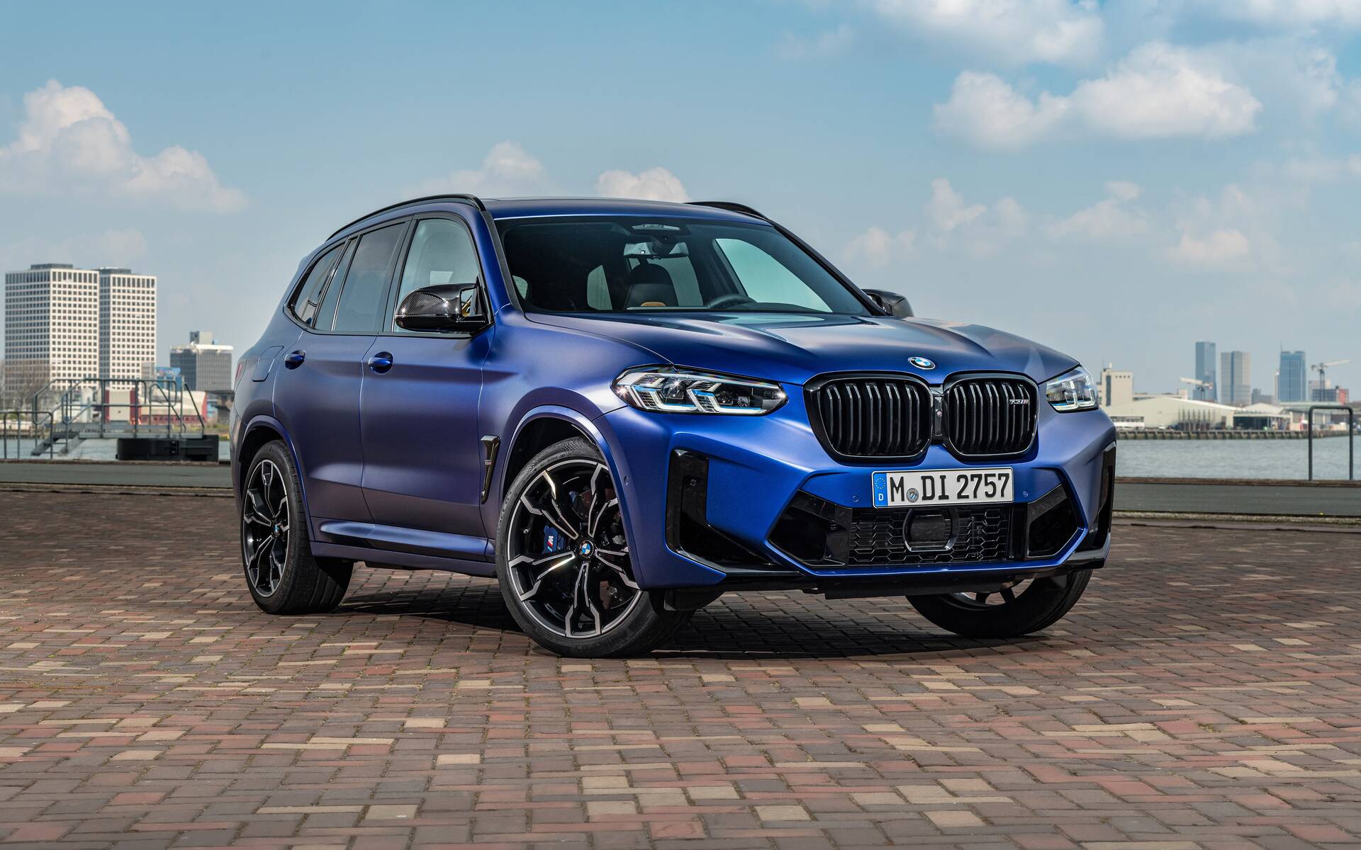 2023 BMW X3 Photos 1 1 The Car Guide