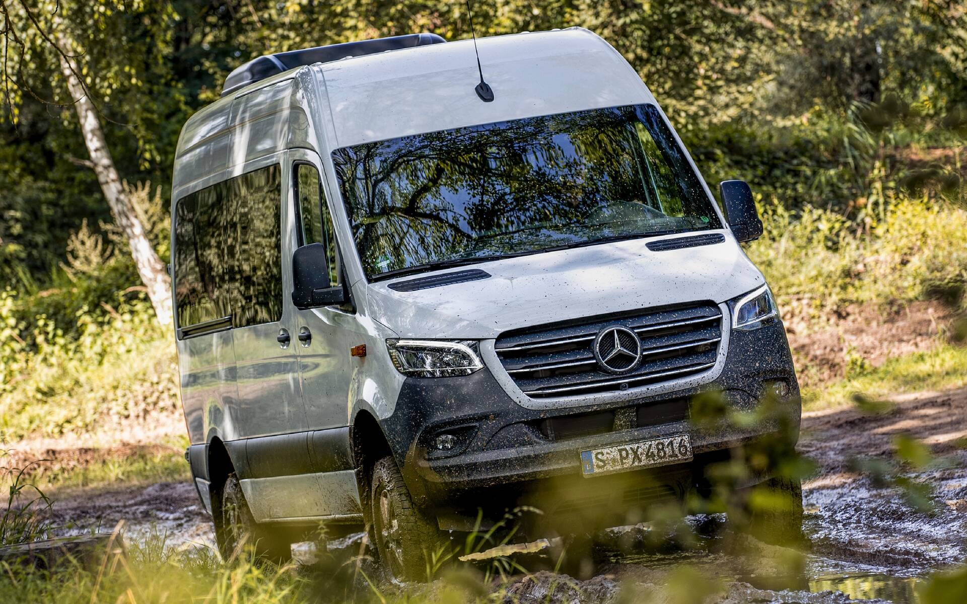 2023 Mercedes Benz Sprinter Photos 1 1 The Car Guide