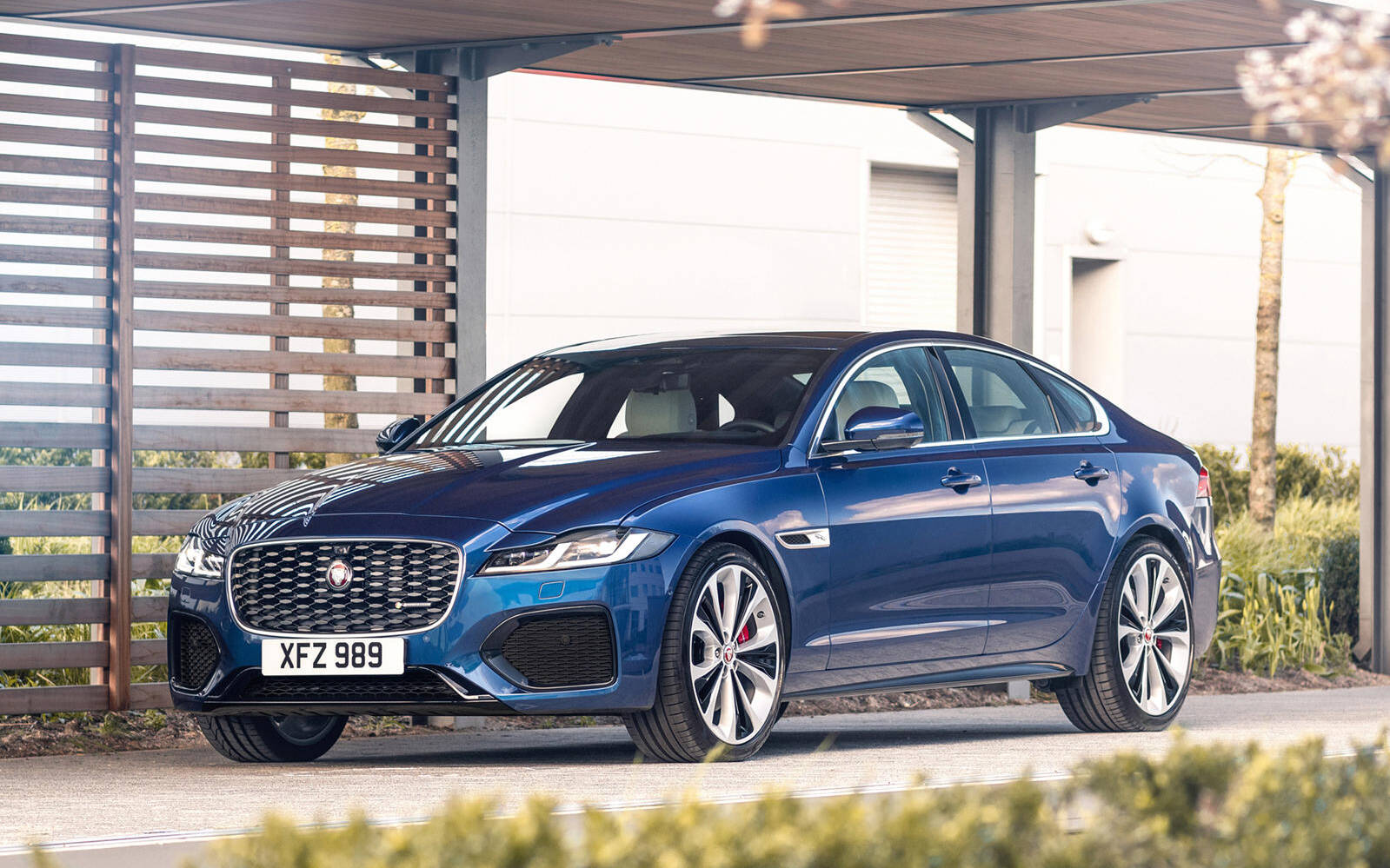 2020 Jaguar XE - News, reviews, picture galleries and videos - The Car Guide