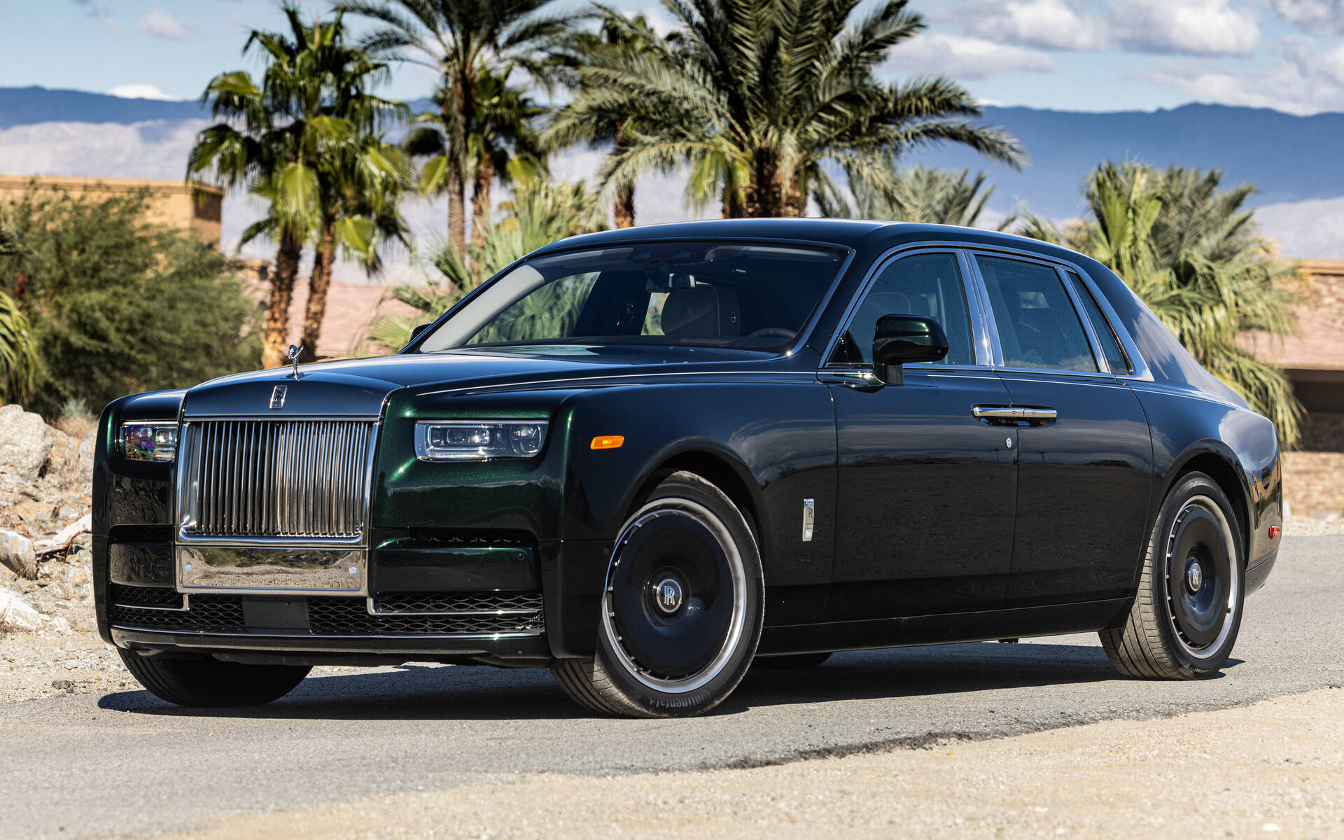 2024 RollsRoyce Phantom photos 1/1 The Car Guide