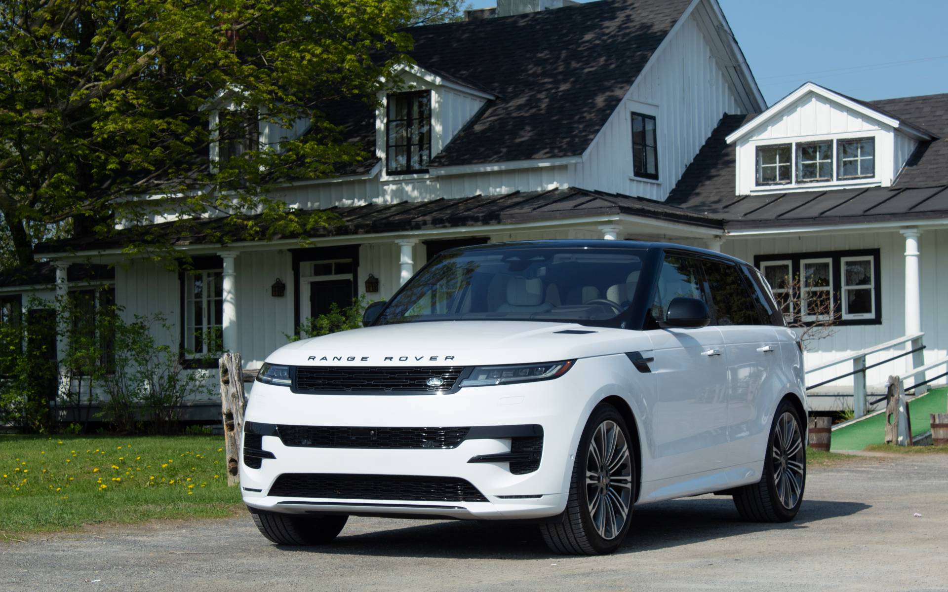 2025 Land Rover Range Rover Sport