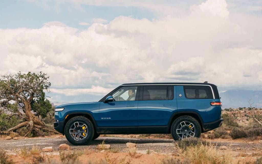 Rivian R1S 2023