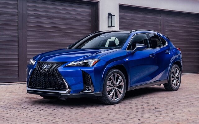 Lexus UX 2026