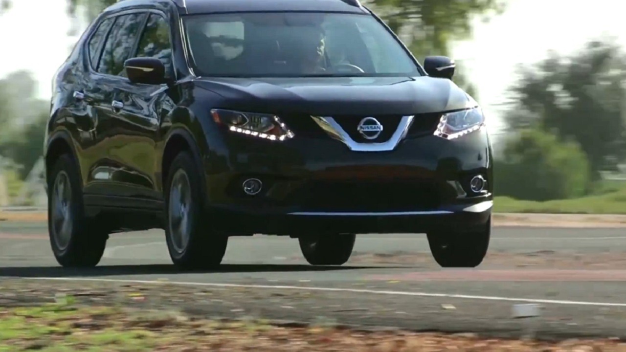 2014 Nissan Rogue Production and Driving Scenes - The Car Guide