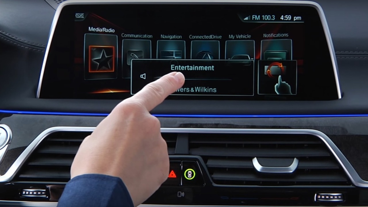 Contrôler l'interface de sa voiture d'un simple geste de la main